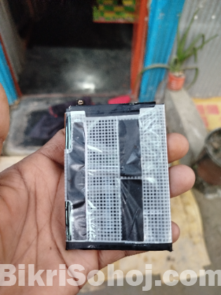 রেডমি নোট ১২ এর অরজিনাল ব্যাটারি।